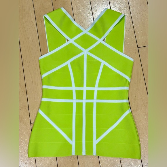 Karen Millen Bandage knit cross front with zipper - Picture 5 of 5